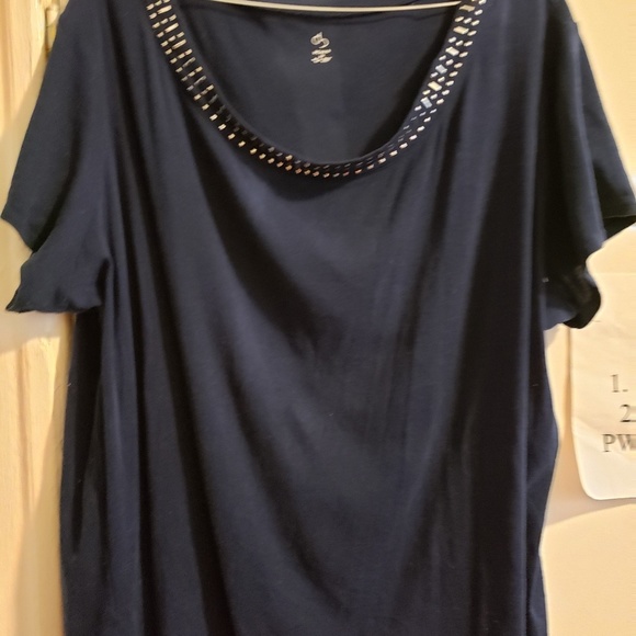 dressbarn Tops - FREE shirt with bundle!